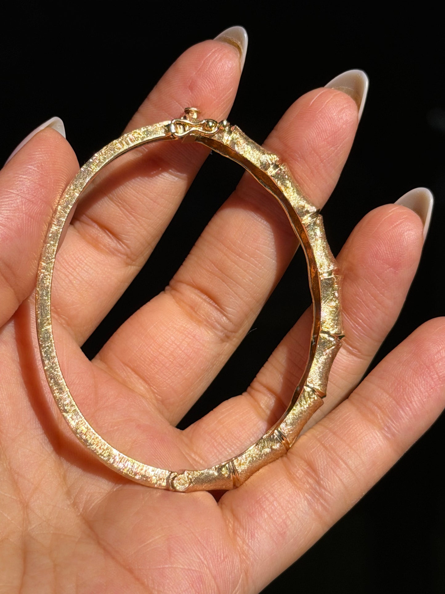 14k Bamboo hinged bangle ✨