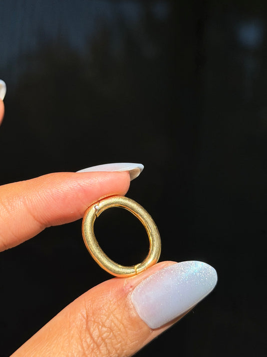 18k XL carabiner solid yellow gold