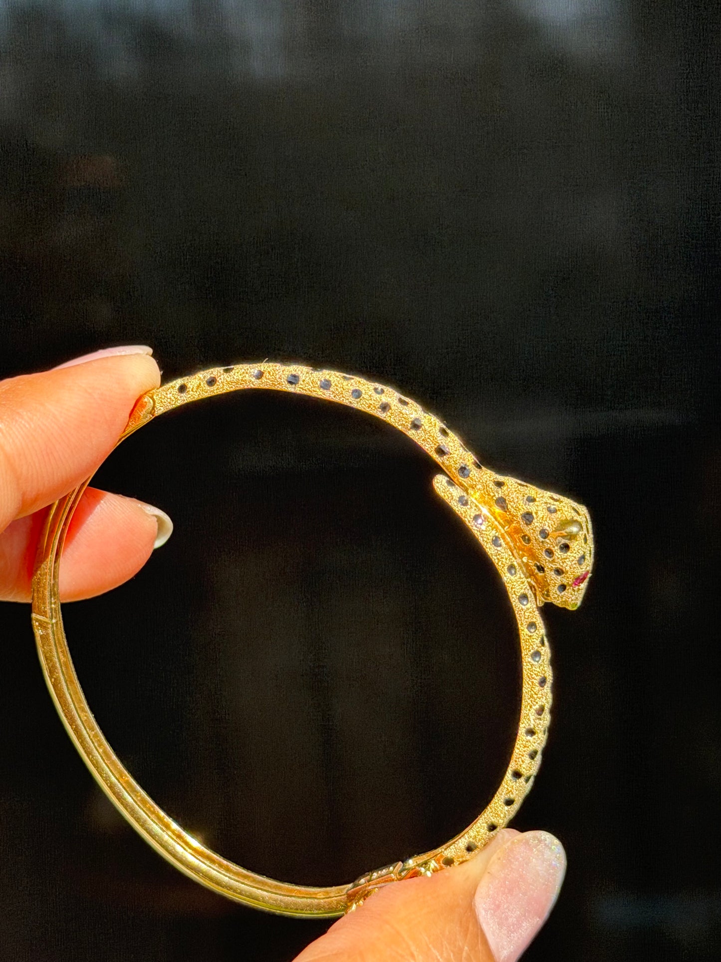 14k Cheetah hinged bracelet