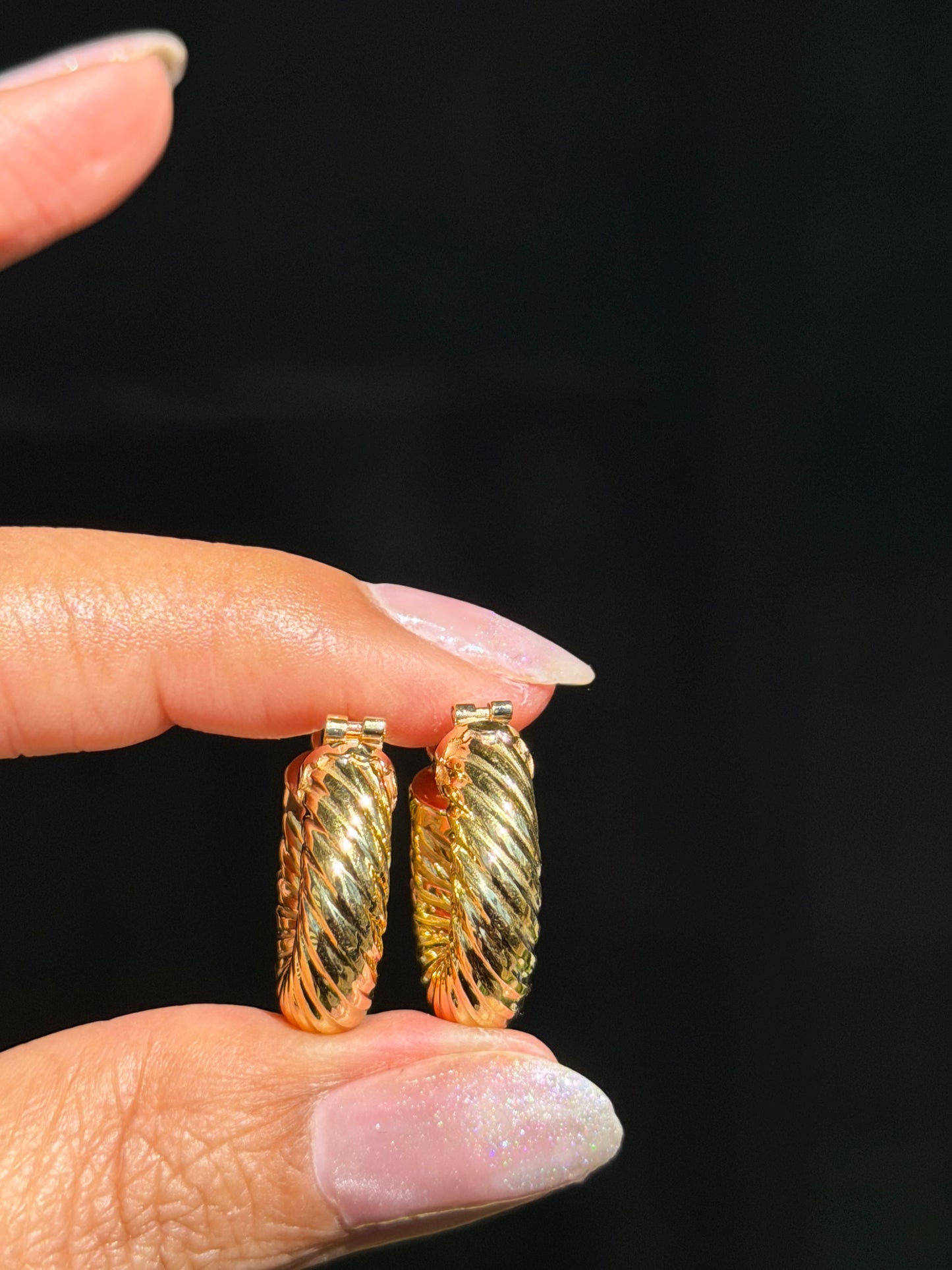 Italian 18k hoop earrings