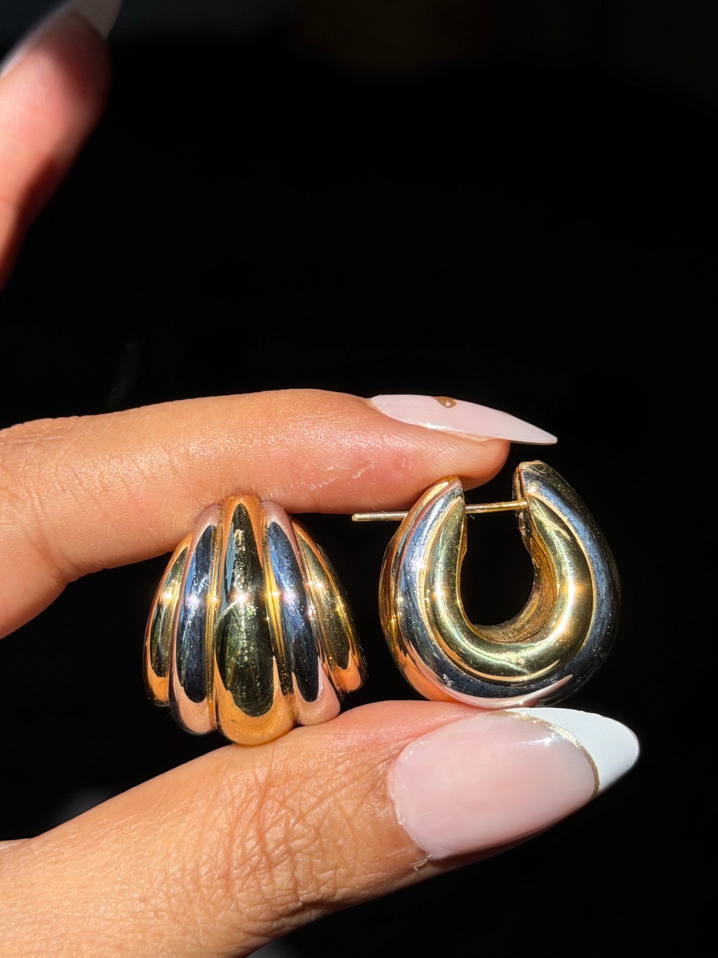 EFFEDUE 18k Italian puffy  Ribbed  Hoop earring