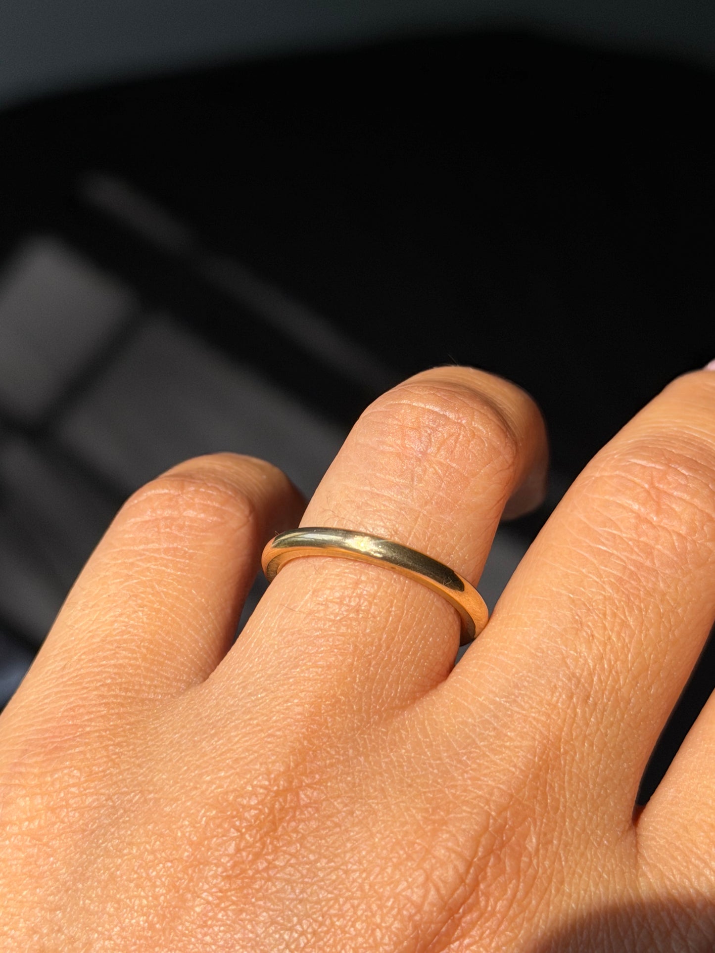 18k buttery solid band