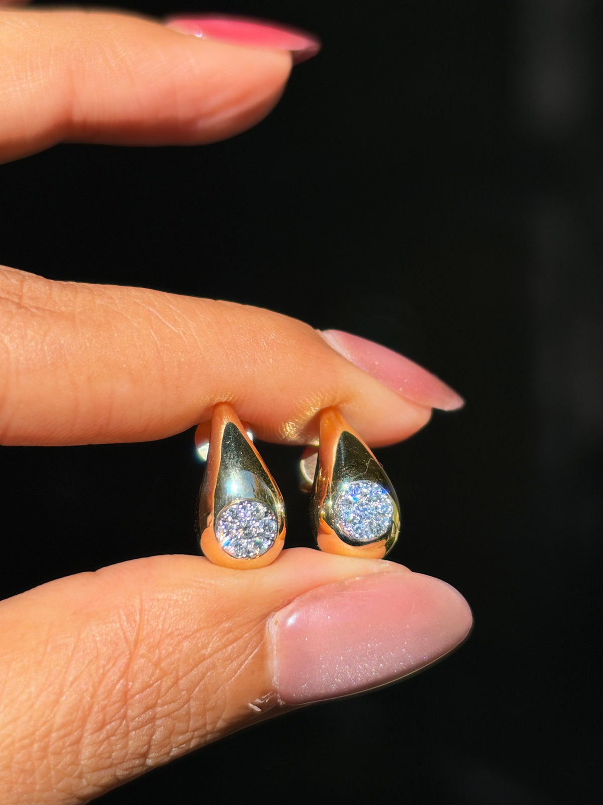 18k teardrop diamond earrings