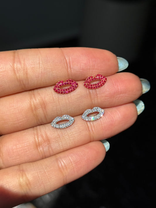 14k Lips earrings