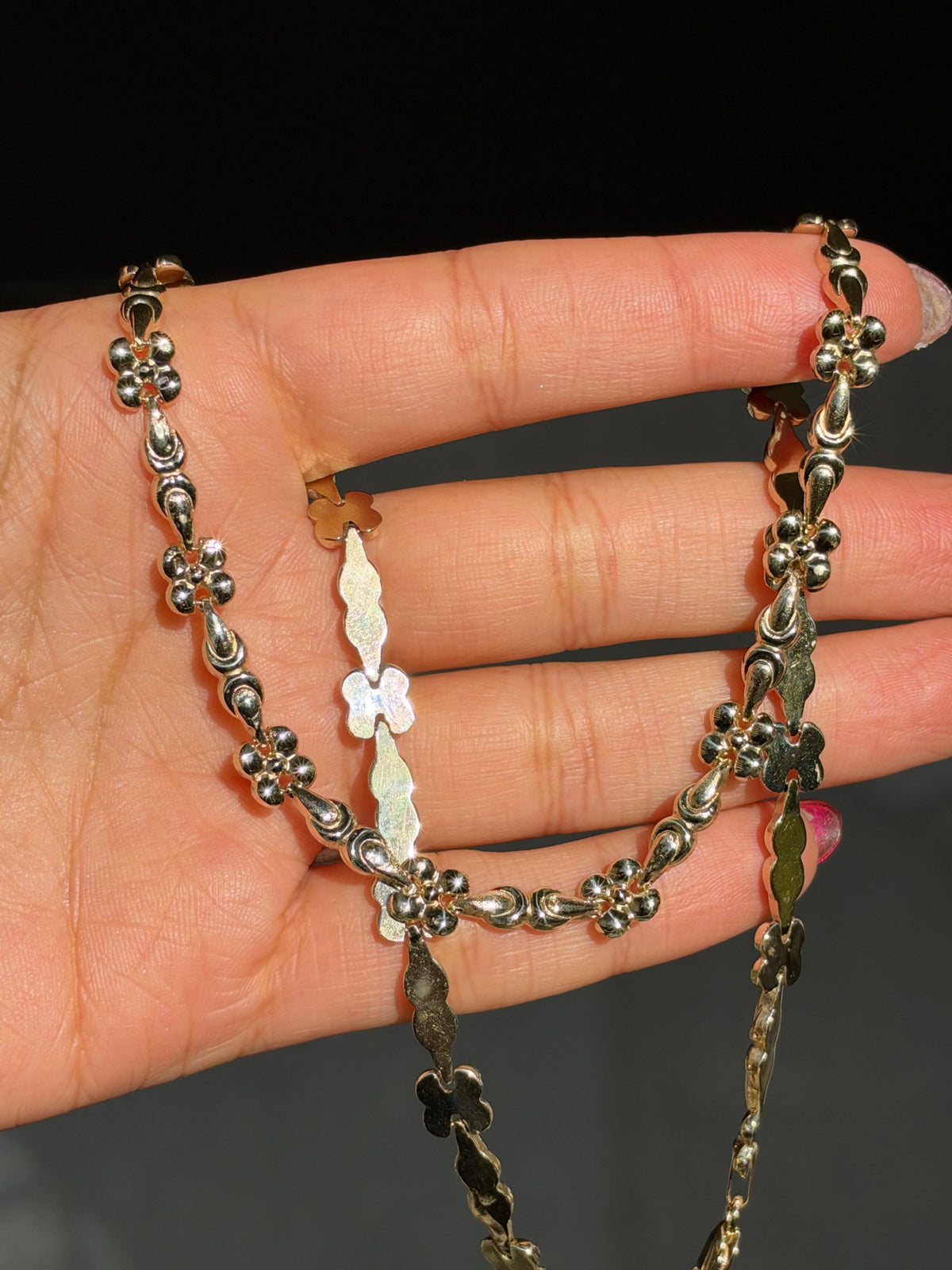 Vintage 14k Italian flower motif necklace 🌸