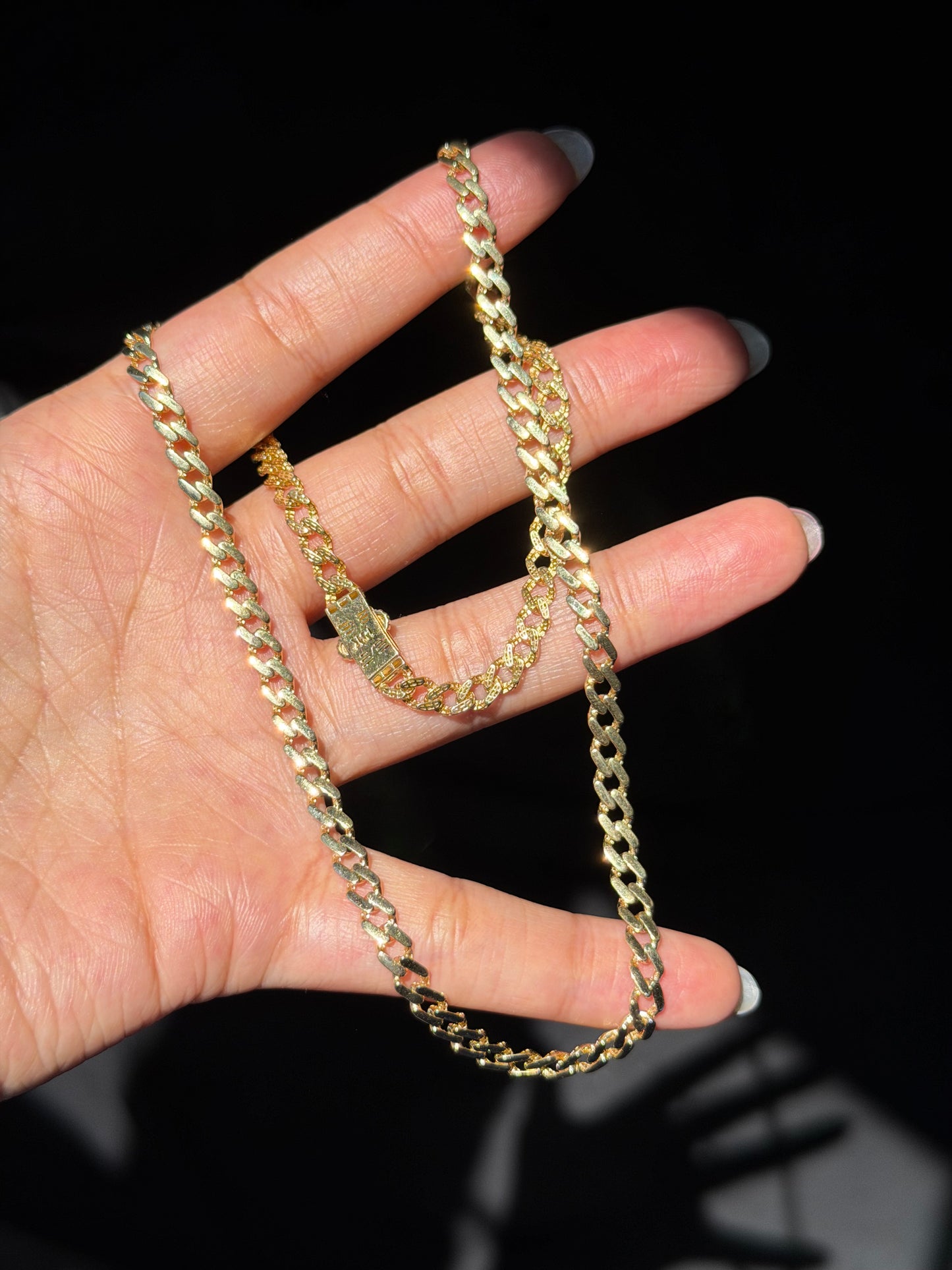 18k Cubain chain ✨
