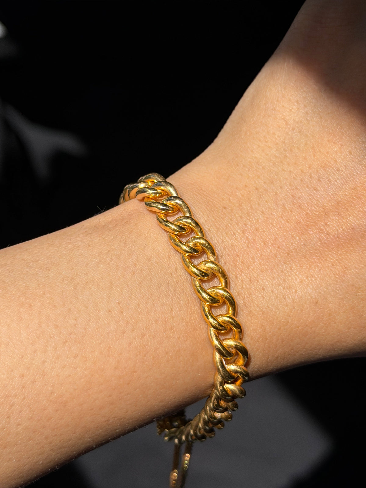 vintage 18k rounded curb bracelet