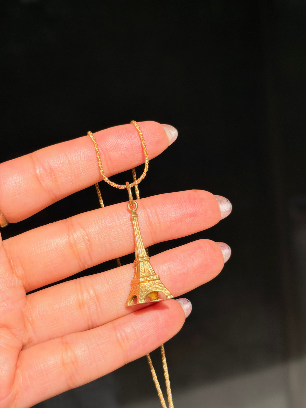 18k 3D Eiffel Tower pendant